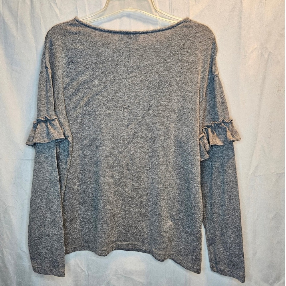LOFT Outlet Large Ruffle Long Sleeve Gray Top‎ - Picture 6 of 7